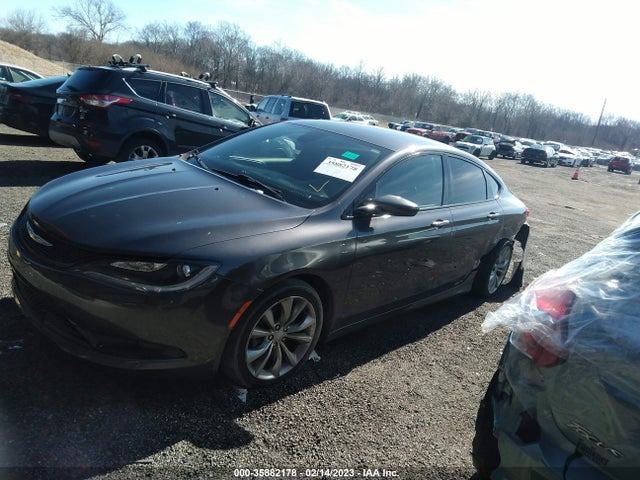 Chrysler 200 S 2015 1C3CCCBB6FN724733 Image 2