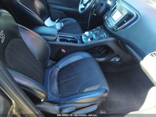 Chrysler 200 S 2015 1C3CCCBB6FN724733 Image 6