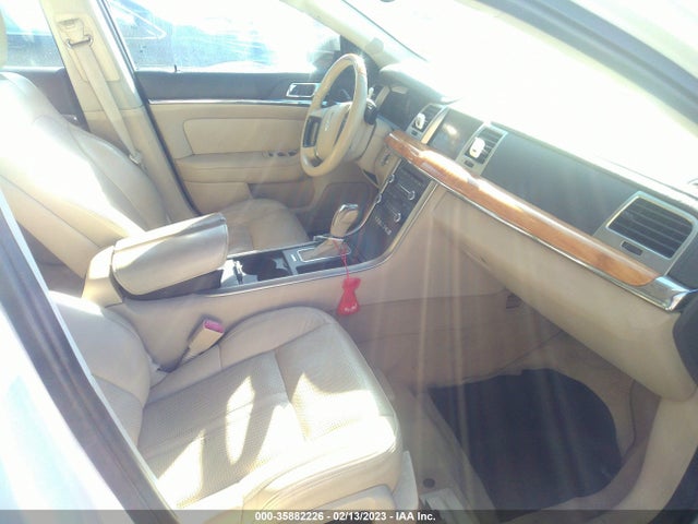 Lincoln MKS 2010 1LNHL9ER2AG608838 Image 5