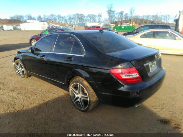2013 MERCEDES-BENZ C-CLASS C 300 VIN: WDDGF8ABXDR256987
