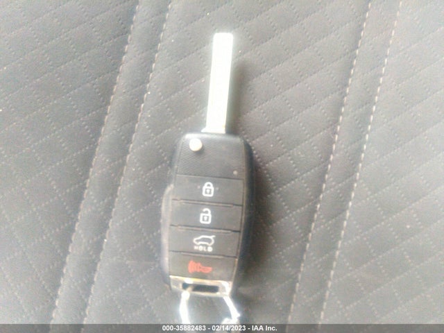 2019 KIA SORENTO LX VIN: 5XYPGDA36KG552576