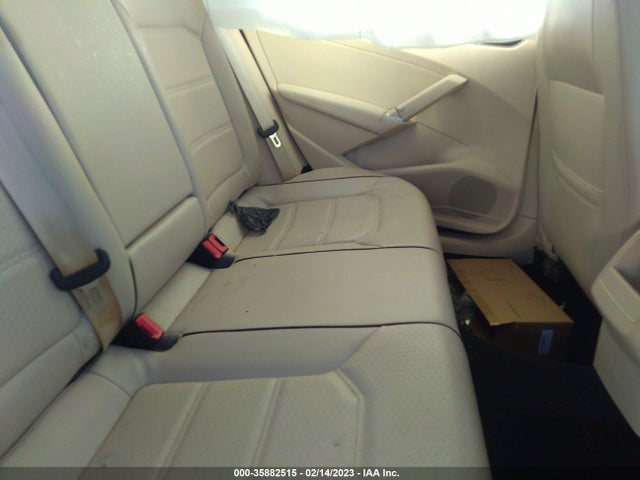 1VWDT7A36HC020111 Volkswagen Passat R-line W/comfort Pkg