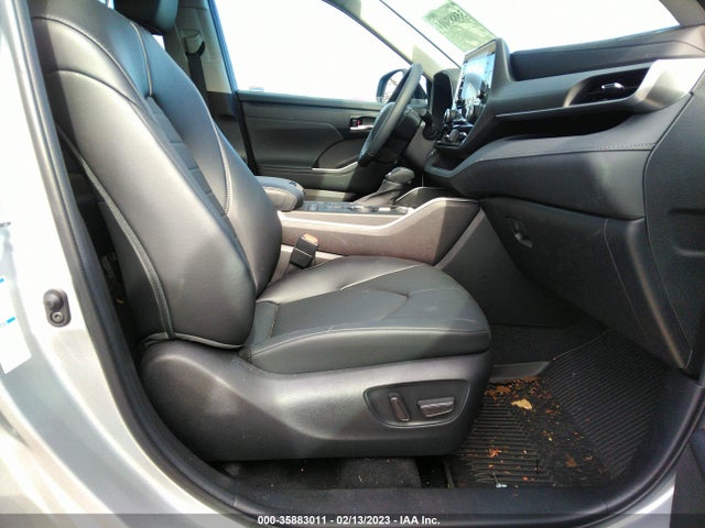 2022 Toyota Highlander, VIN: 5TDGZRBH9NS205266