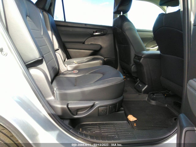 2022 Toyota Highlander, VIN: 5TDGZRBH9NS205266