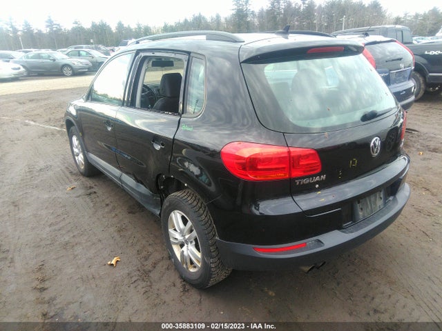 WVGBV7AXXHK031220 Volkswagen TIGUAN