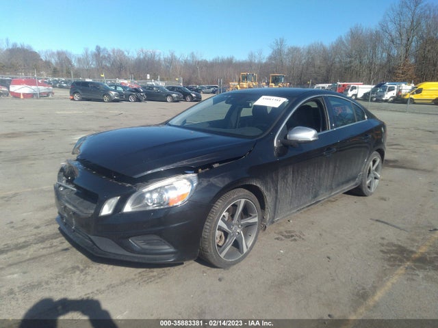 Volvo S60 2013 YV1902FH8D1232761 Image 2