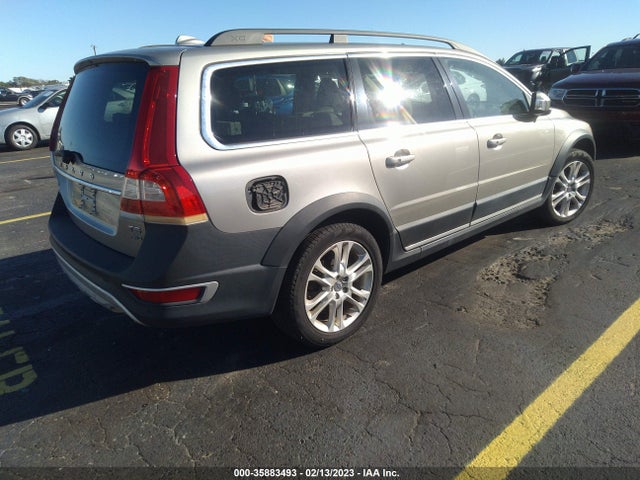 2016 Volvo XC70, VIN: YV4612NK0G1257738