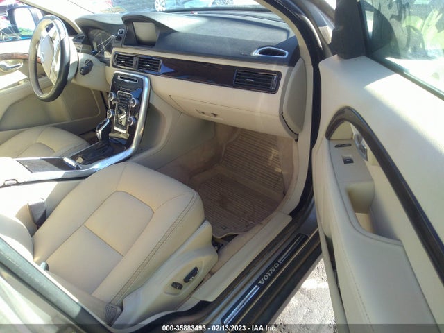 2016 Volvo XC70, VIN: YV4612NK0G1257738