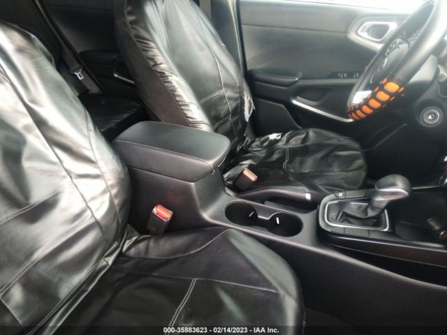 KNDJ23AU2L7022286 KIA SOUL S