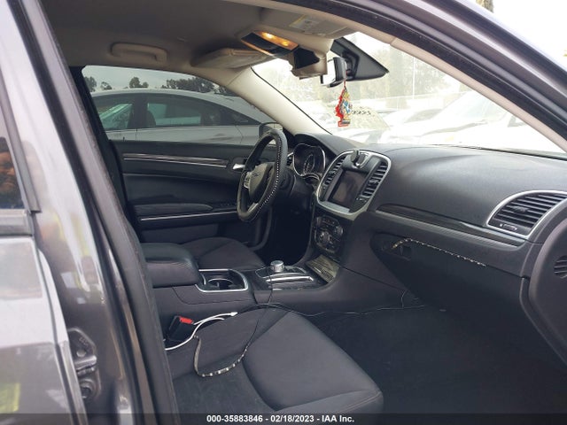 2C3CCAAG8KH555948 Chrysler 300 Touring