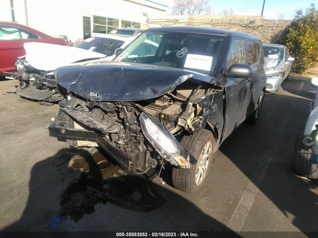 KIA SOUL LX 2020 KNDJ23AUXL7103522 Image 2