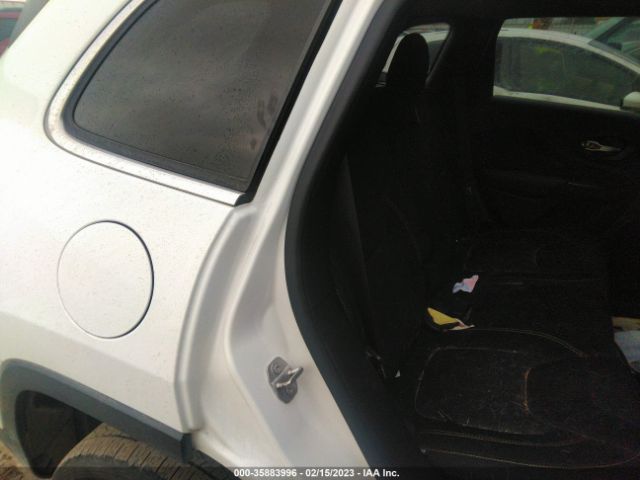 1C4PJLCBXGW136170 Jeep Cherokee Latitude