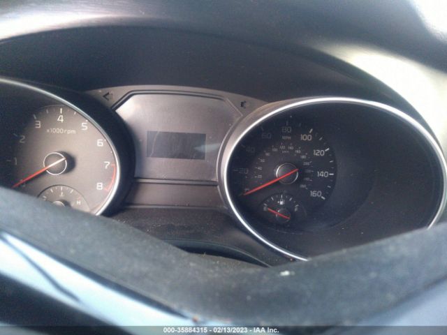 KNDMB5C16F6027643 KIA SEDONA LX