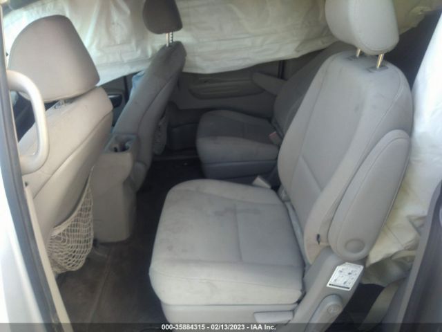 KNDMB5C16F6027643 KIA SEDONA LX