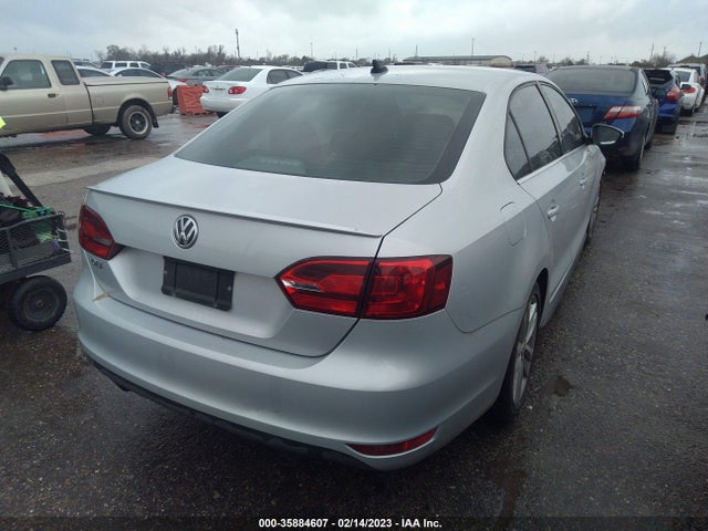 Volkswagen GLI 2013 3VW467AJ1DM255711 Image 5