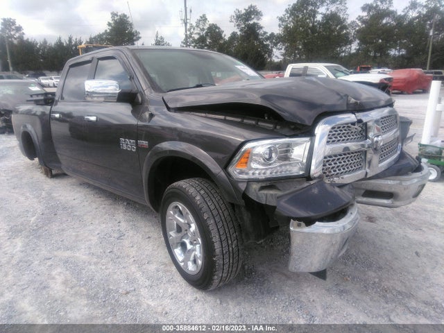 RAM 1500 Laramie 2018 1C6RR7VT2JS236980 главное изображение
