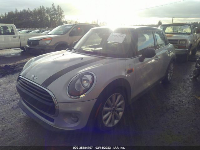 WMWXU1C56J2F81199 Mini Hardtop 4 Door Cooper