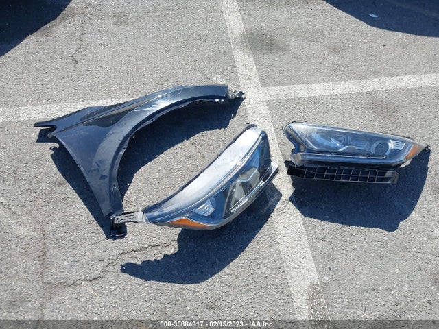 Honda CR-V LX 2019 5J6RW5H35KL004509 Image 4