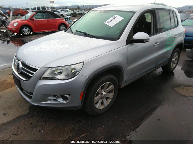 2010 VOLKSWAGEN TIGUAN S VIN: WVGAV7AX4AW001902
