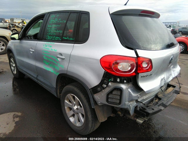 2010 VOLKSWAGEN TIGUAN S VIN: WVGAV7AX4AW001902