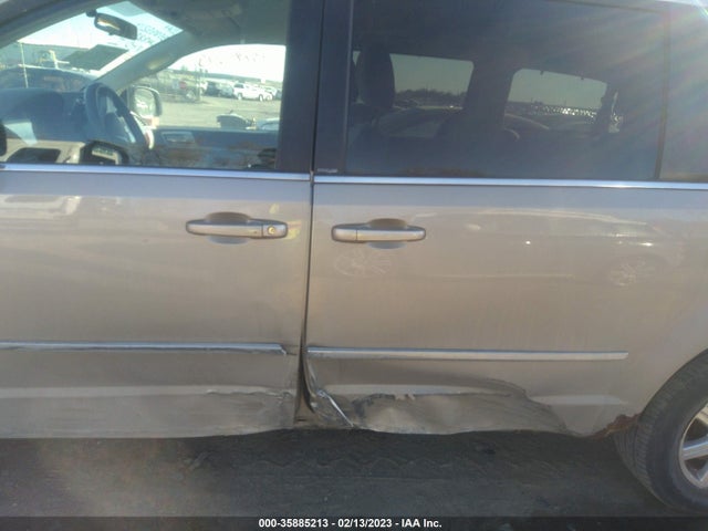 2A8HR541X9R513051 Chrysler Town & Country Touring