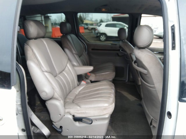 1C4GP64L6YB711414 Chrysler Town & Country Limited