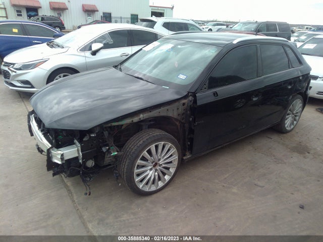 WAUUPBFF7HA065919 Audi A3 Sportback E-tron Premium