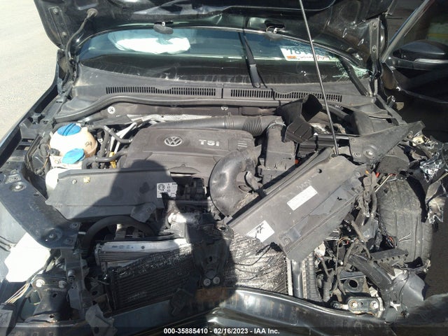 3VWB17AJ9EM438281 Volkswagen Jetta Sedan Se