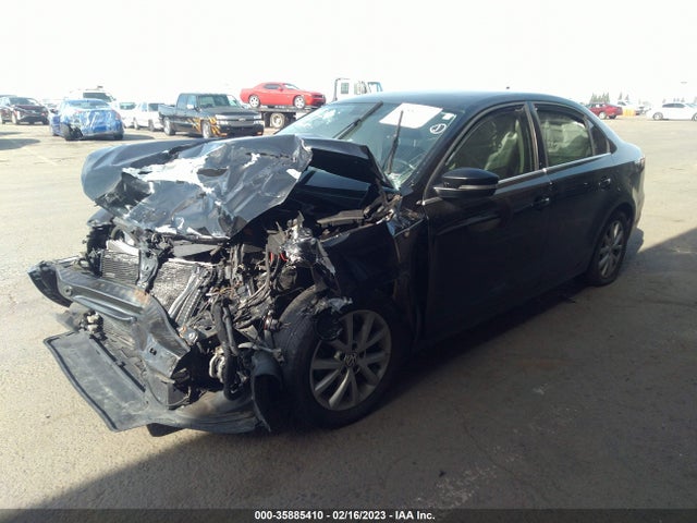 3VWB17AJ9EM438281 Volkswagen Jetta Sedan Se