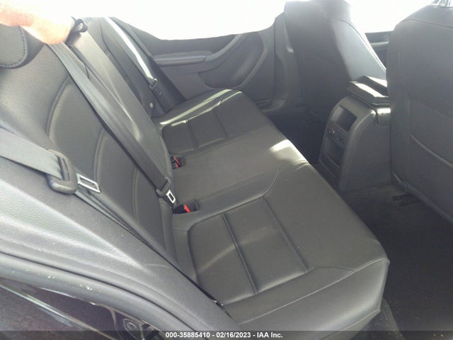 3VWB17AJ9EM438281 Volkswagen Jetta Sedan Se
