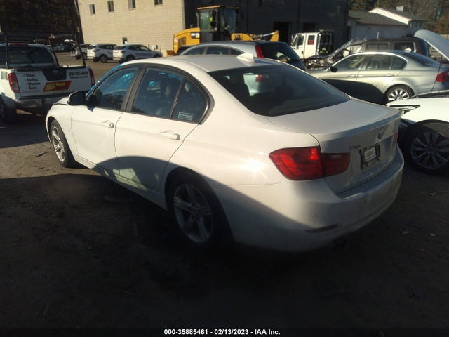2015 BMW 3 Series, VIN: WBA3B5G54FNS18862
