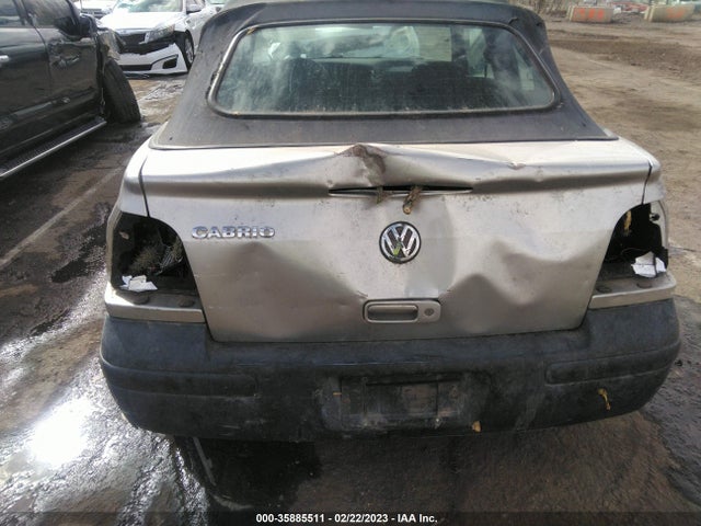 3VWCC21V0YM803276 Volkswagen CABRIO