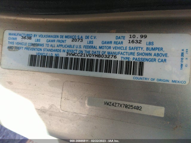 3VWCC21V0YM803276 Volkswagen CABRIO