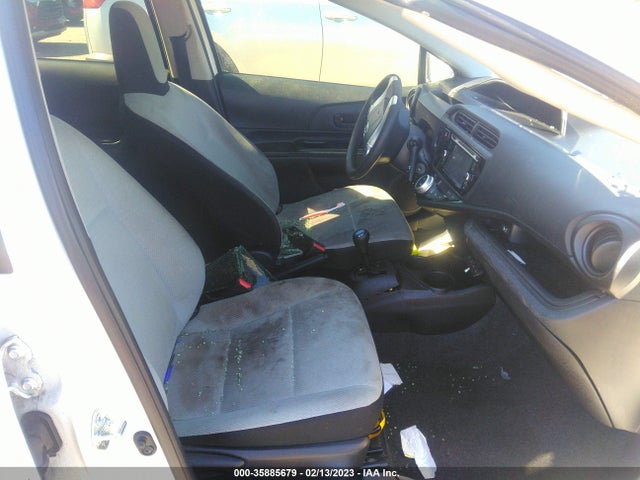 Toyota Prius C One 2015 JTDKDTB33F1579168 Image 5