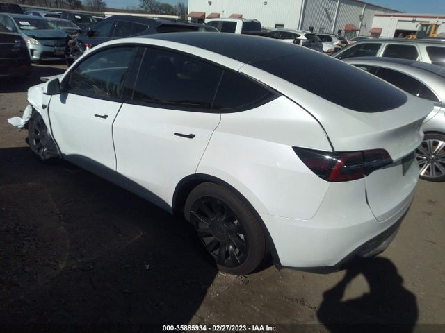 Tesla Model Y Long Range 2023 7SAYGDEE0PA032582 Image 3