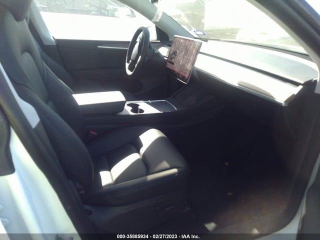 Tesla Model Y Long Range 2023 7SAYGDEE0PA032582 Image 5