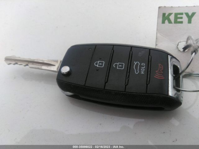 3KPFK4A77JE220154 KIA FORTE LX