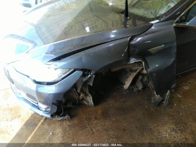 5YJSA1H24EFP64654 Tesla Model S P85d