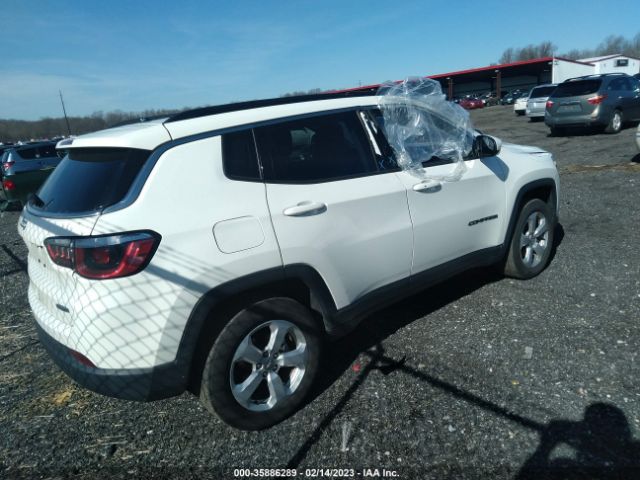 3C4NJDBB0JT402131 Jeep Compass Latitude