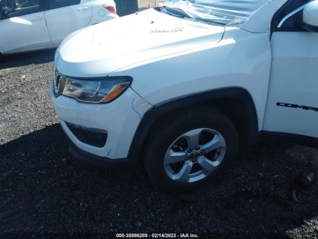 3C4NJDBB0JT402131 Jeep Compass Latitude