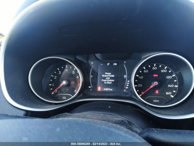 3C4NJDBB0JT402131 Jeep Compass Latitude