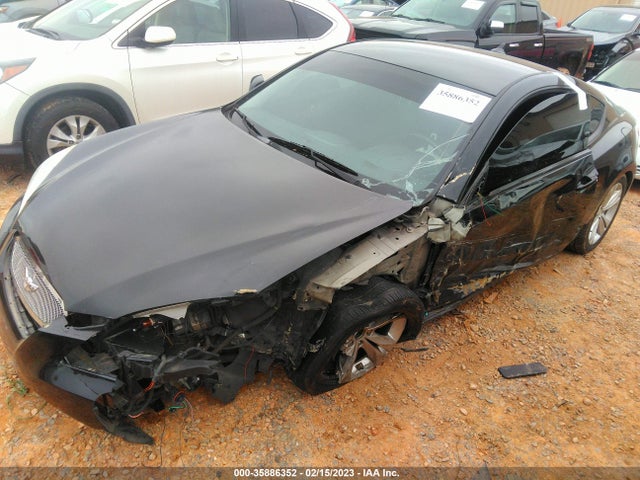 2011 HYUNDAI GENESIS COUPE VIN: KMHHT6KD2BU058938