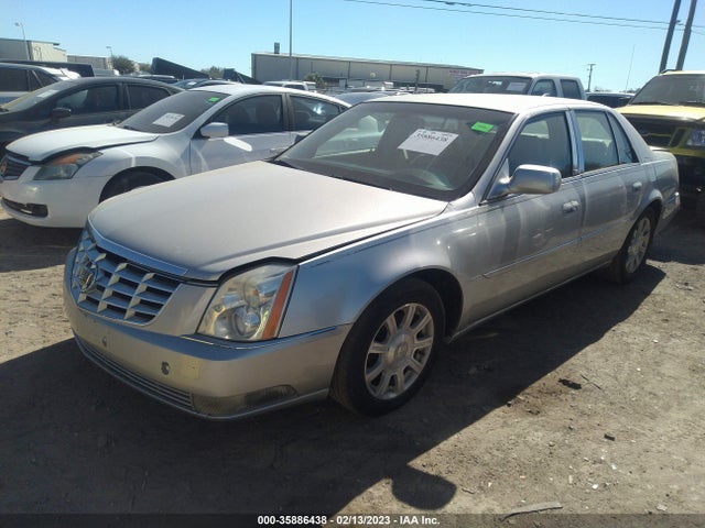 Cadillac Dts W/1sa 2010 1G6KA5EY8AU121972 Image 2