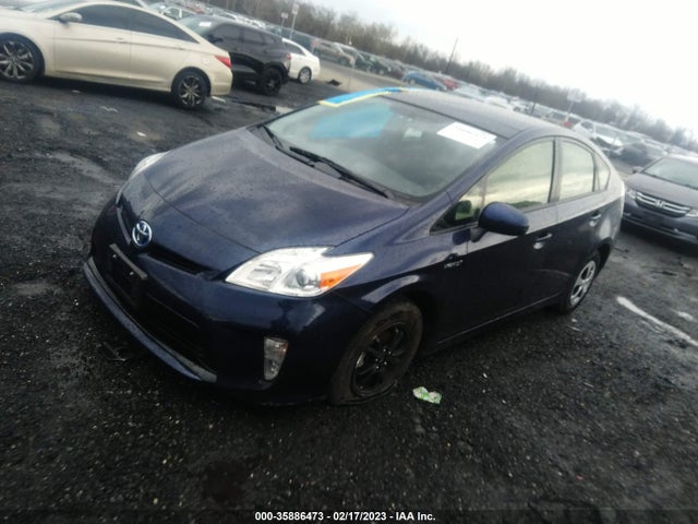 Toyota Prius Four/five/three/one/two 2014 JTDKN3DU6E0387427 Image 2
