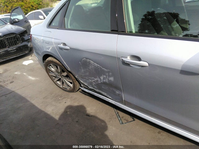 WAUBBAF47PN000252 Audi A4 Sedan Premium Plus
