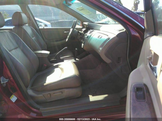 2001 HONDA ACCORD SDN EX W/LEATHER VIN: 1HGCG16501A044689