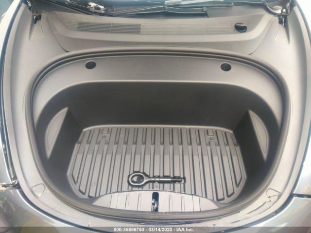 5YJ3E1EA8PF458953 Tesla MODEL 3