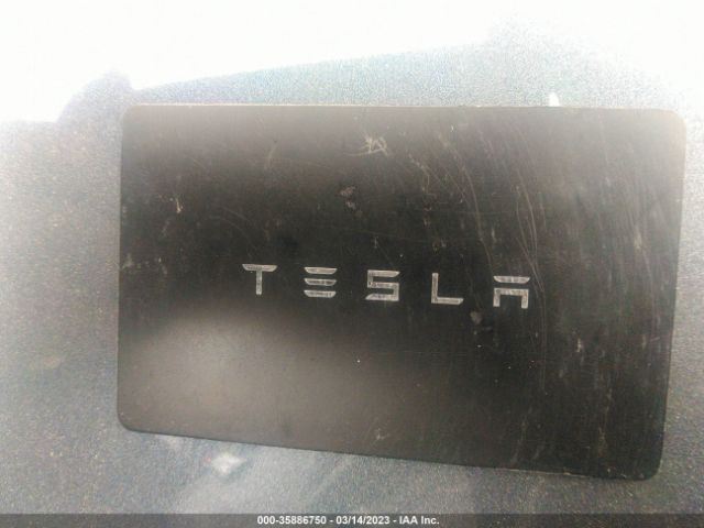 5YJ3E1EA8PF458953 Tesla MODEL 3
