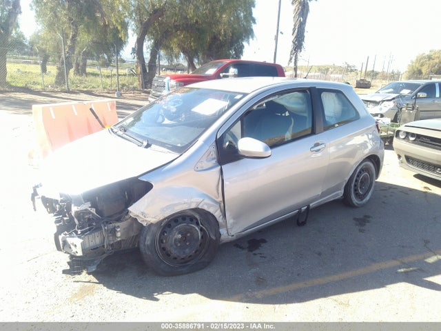 Toyota Yaris L/le 2015 VNKJTUD37FA036303 Image 2