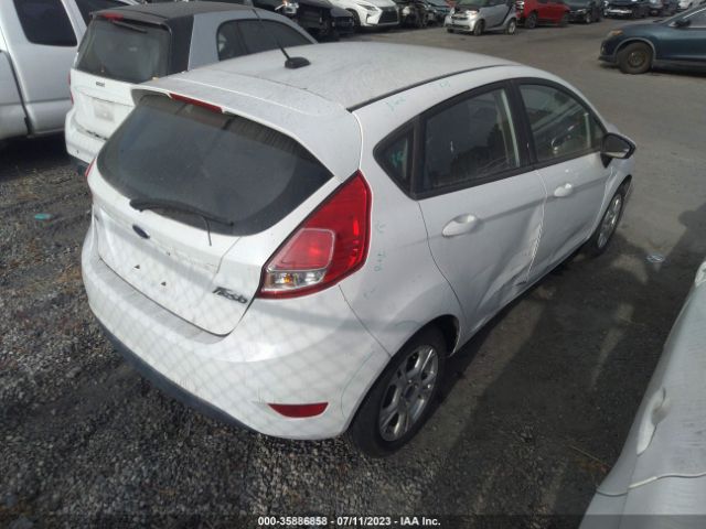 3FADP4EJ8GM157570 Ford FIESTA SE